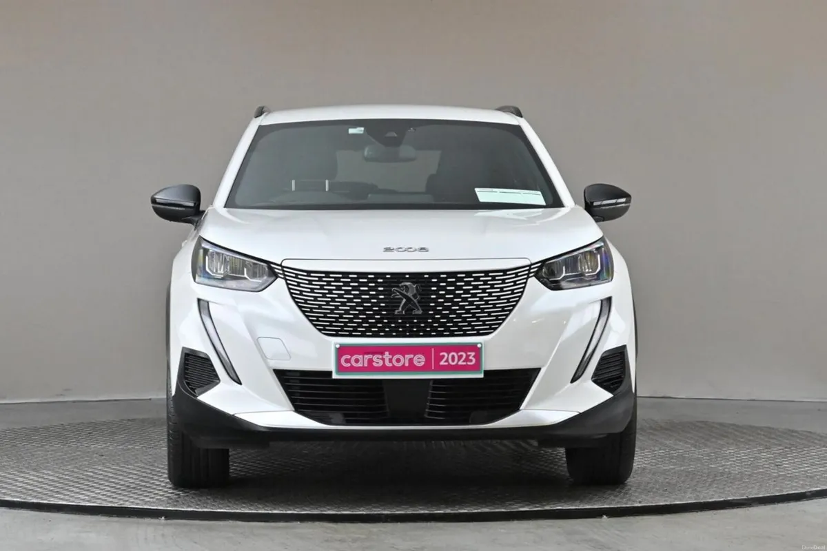 Peugeot 2008 EV ALLURE 136BHP 50KWH - Image 2