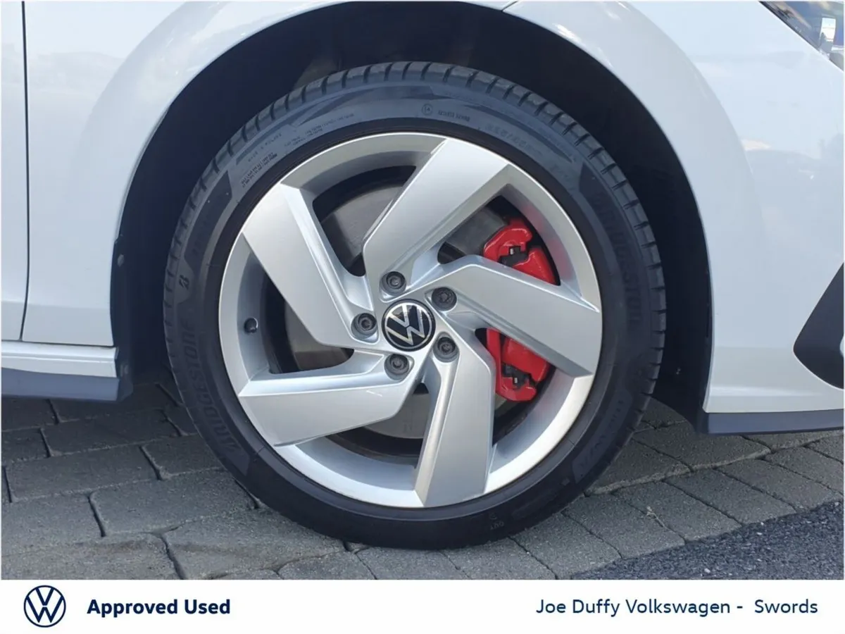 Volkswagen Golf Golf Gte S-A  GTE  TSi 245 DSG Aut - Image 6