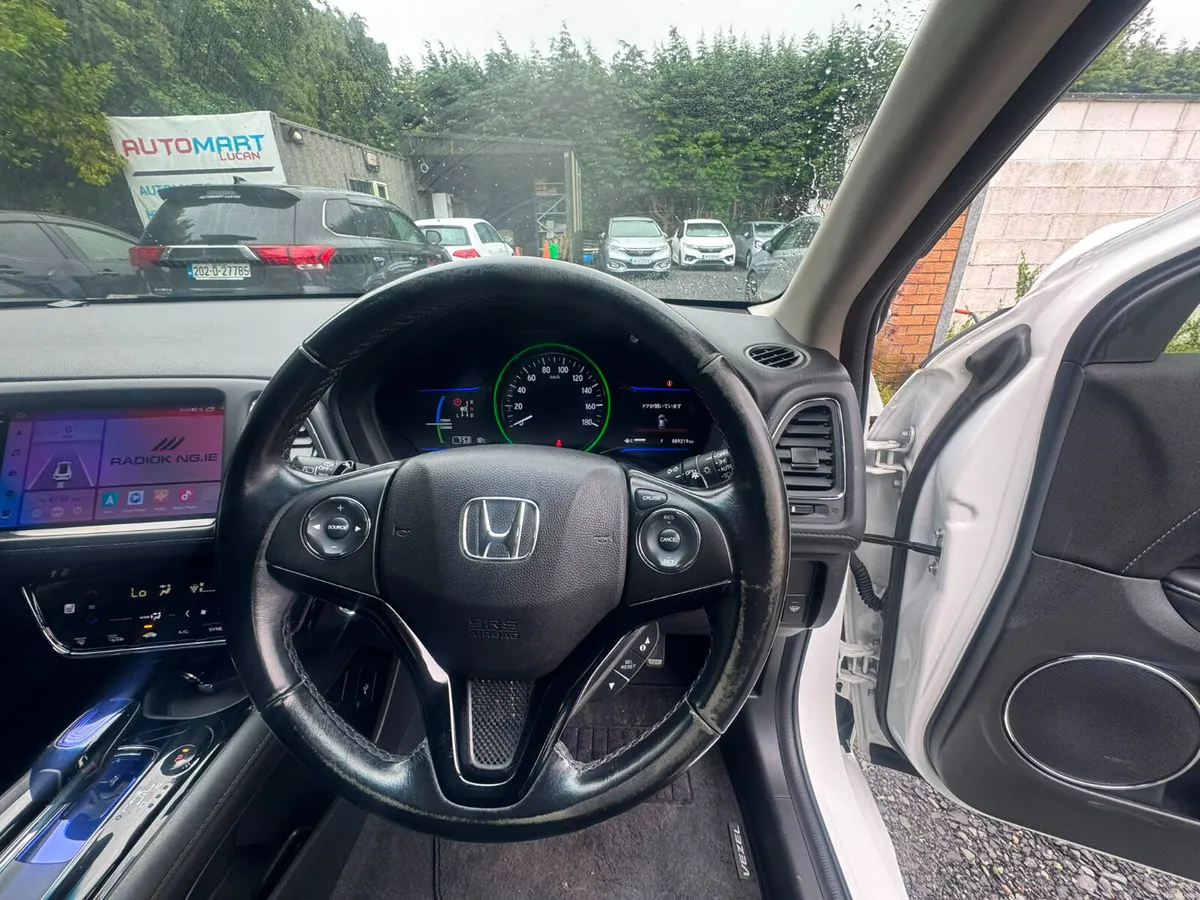 Honda Vezel 2016 1.5 Hybrid  89000 KM - Image 6
