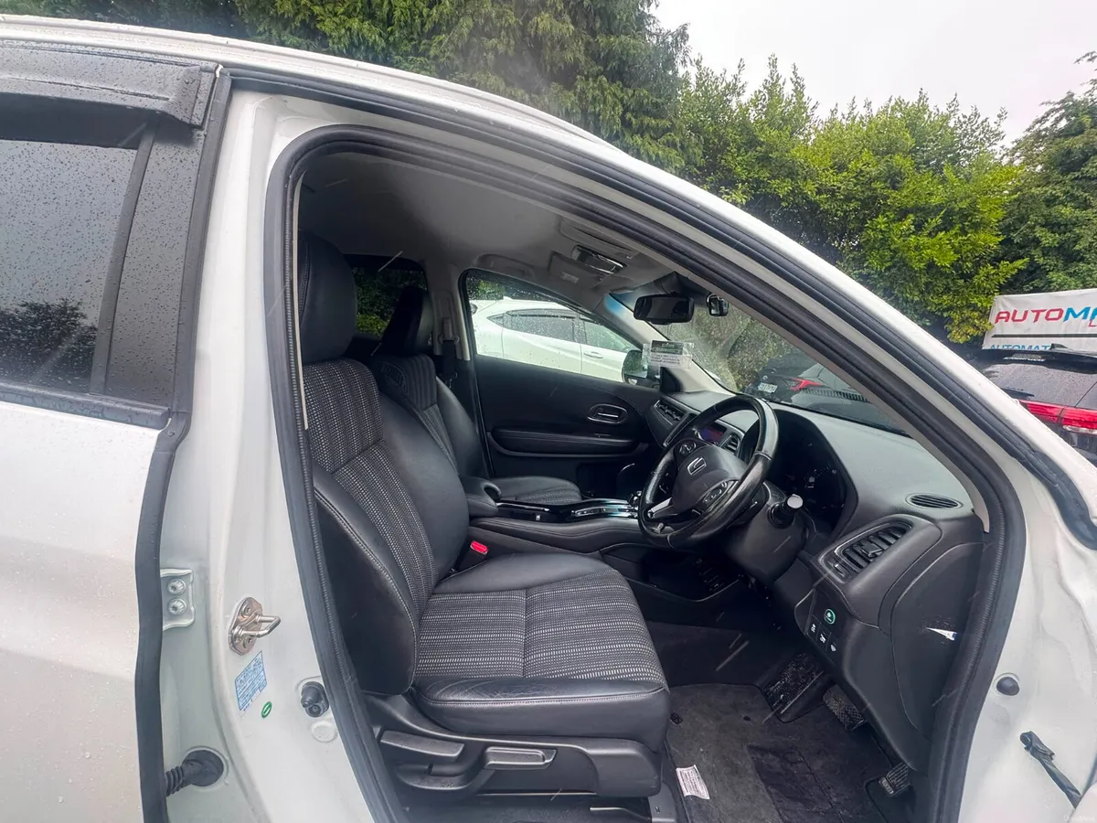 Honda Vezel 2016 1.5 Hybrid  89000 KM - Image 5