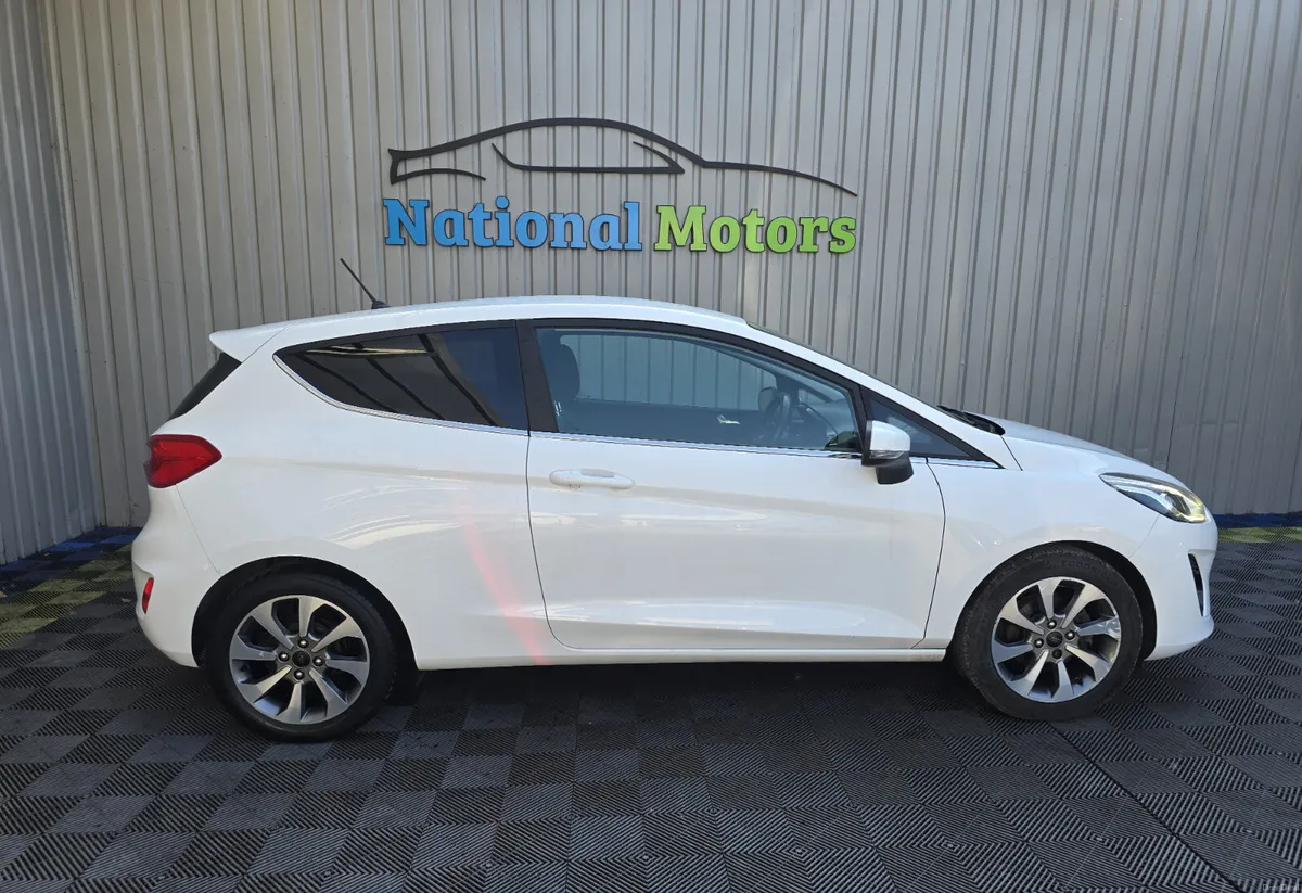 2017 Ford Fiesta 1.0 Petrol - Image 2