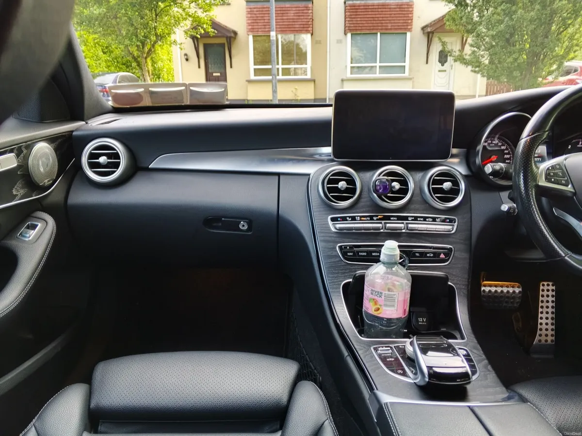 Mercedes-Benz C-Class 2018 - Image 4