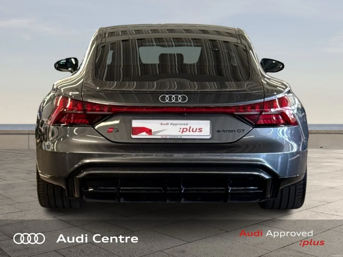 Audi e-tron GT S e-tron GT quattro HIGH SPEC - Image 4