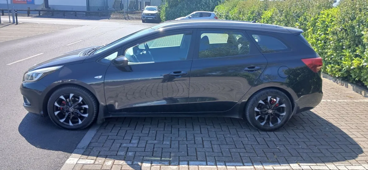 Kia Ceed 2013 - Image 1