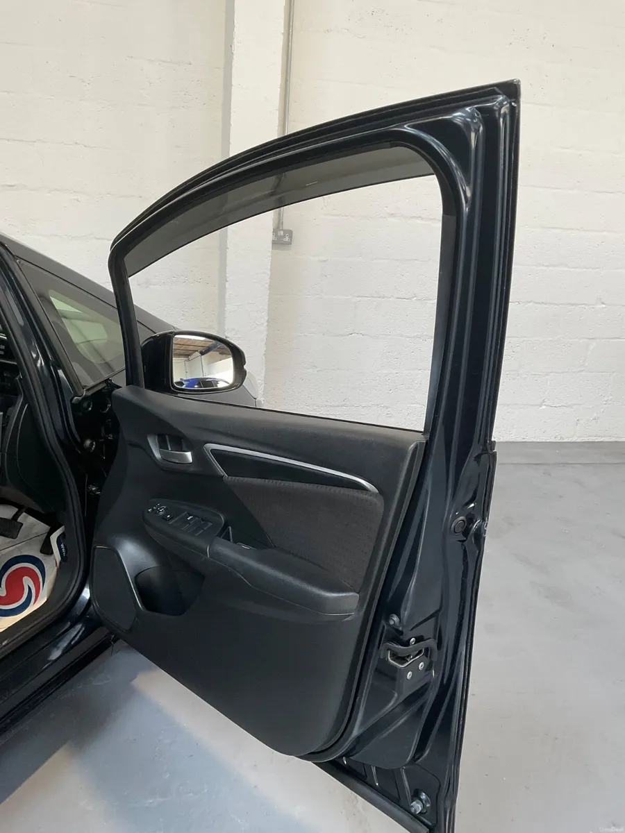 Honda Fit 2019 - Image 3