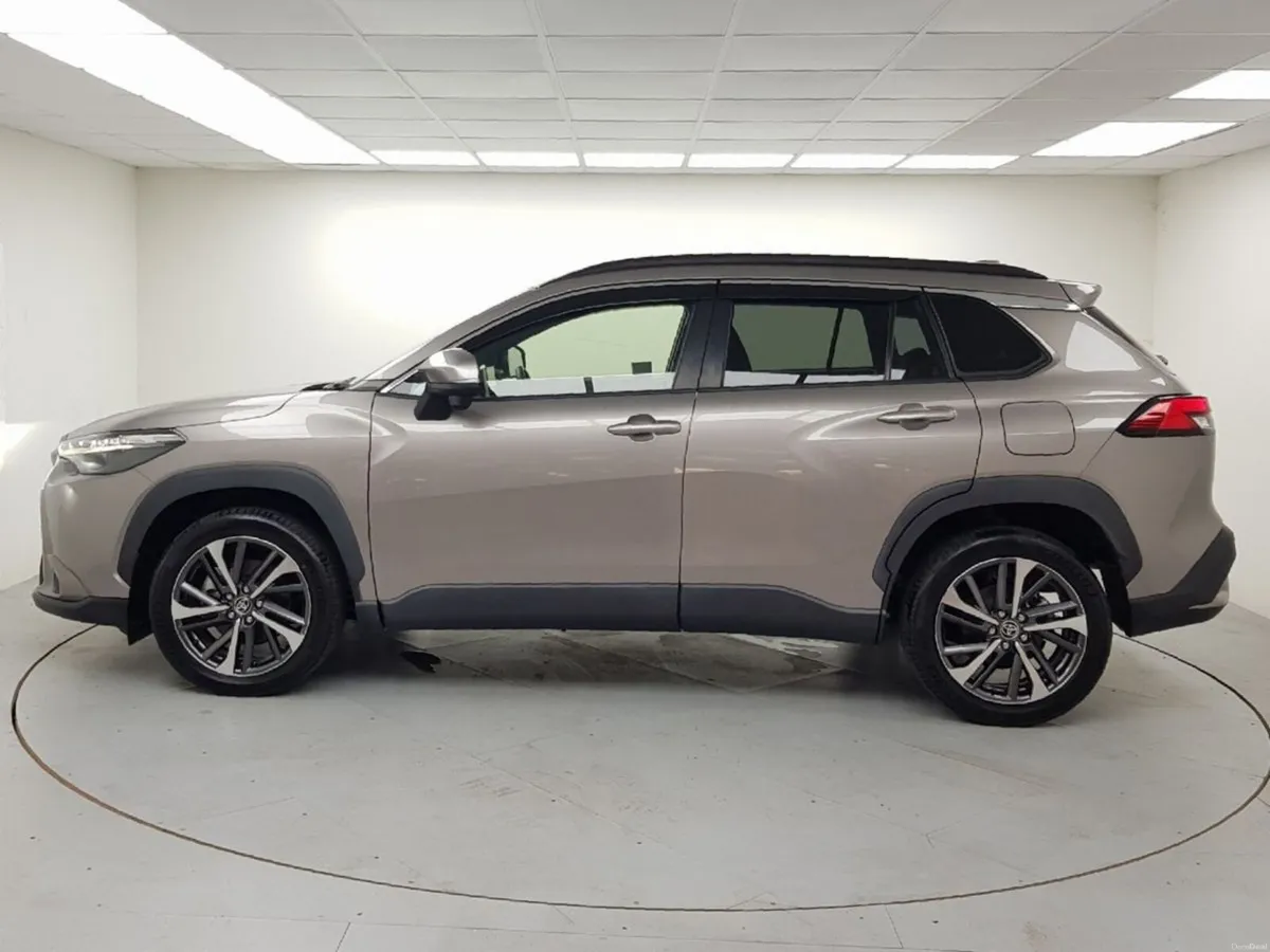 Toyota Corolla Cross Z Hybrid - Image 5