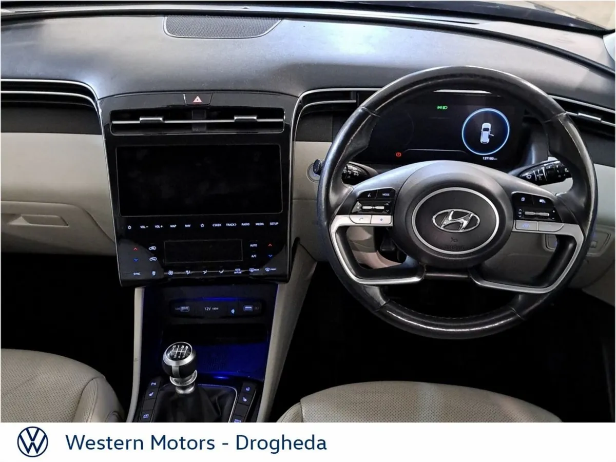 Hyundai Tucson 2WD Executive Plus - Image 3