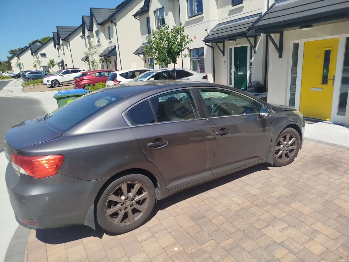 Toyota Avensis 2012 - Image 3