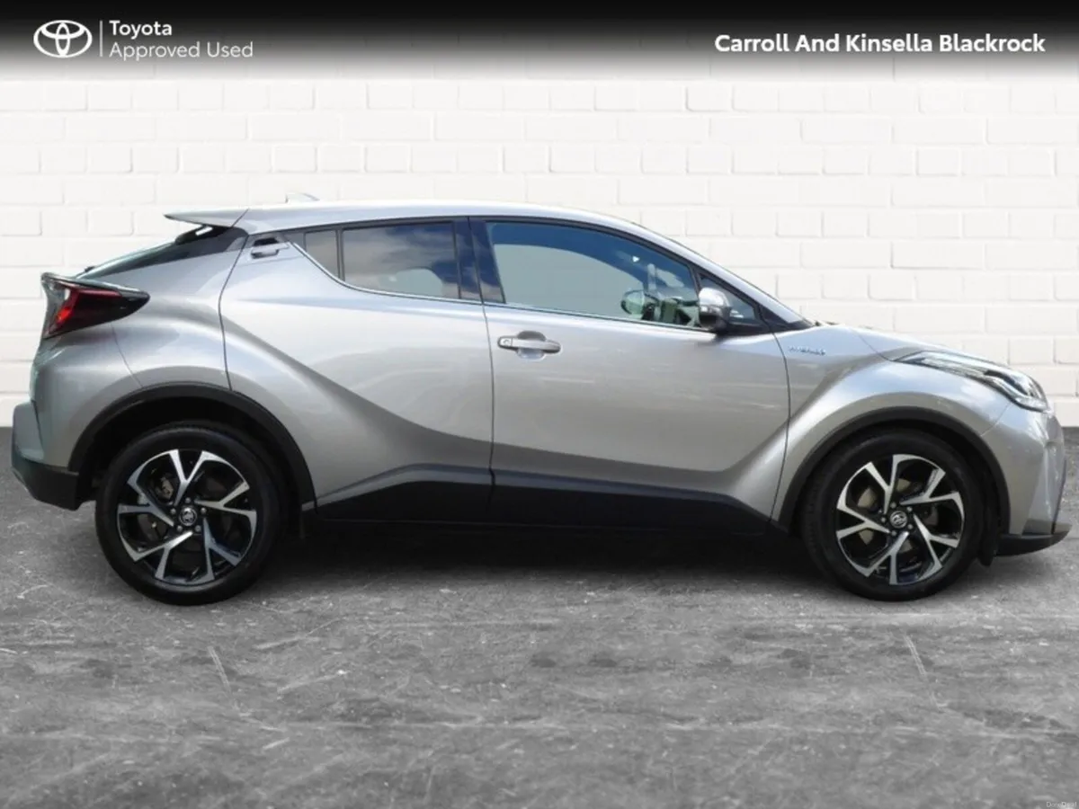 Toyota C-HR Hybrid Sport - Image 3