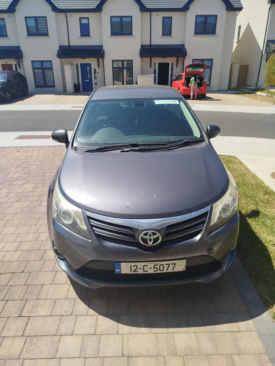Toyota Avensis 2012 - Image 1