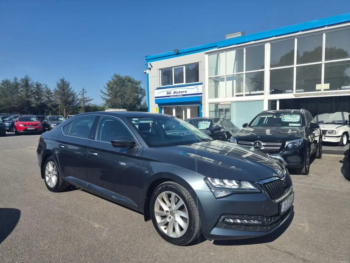 Skoda Superb Ambition 1.6tdi 120HP DSG 4DR - Image 1