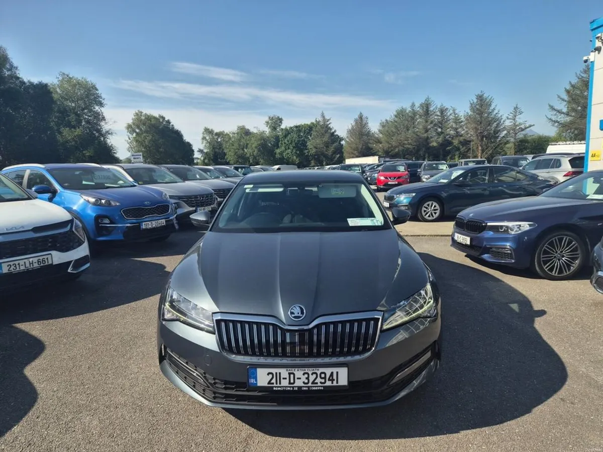Skoda Superb Ambition 1.6tdi 120HP DSG 4DR - Image 2