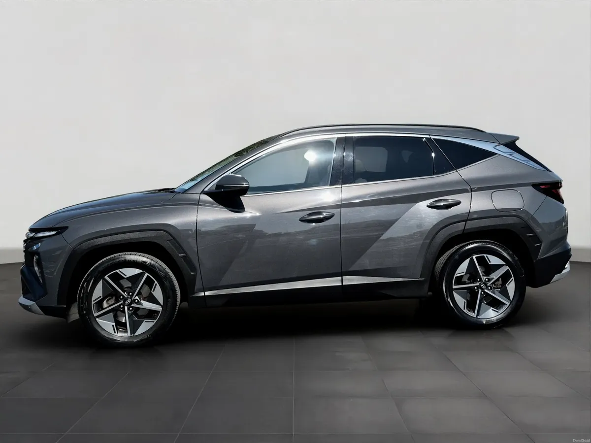 Hyundai Tucson Executive  Diesel - Image 3