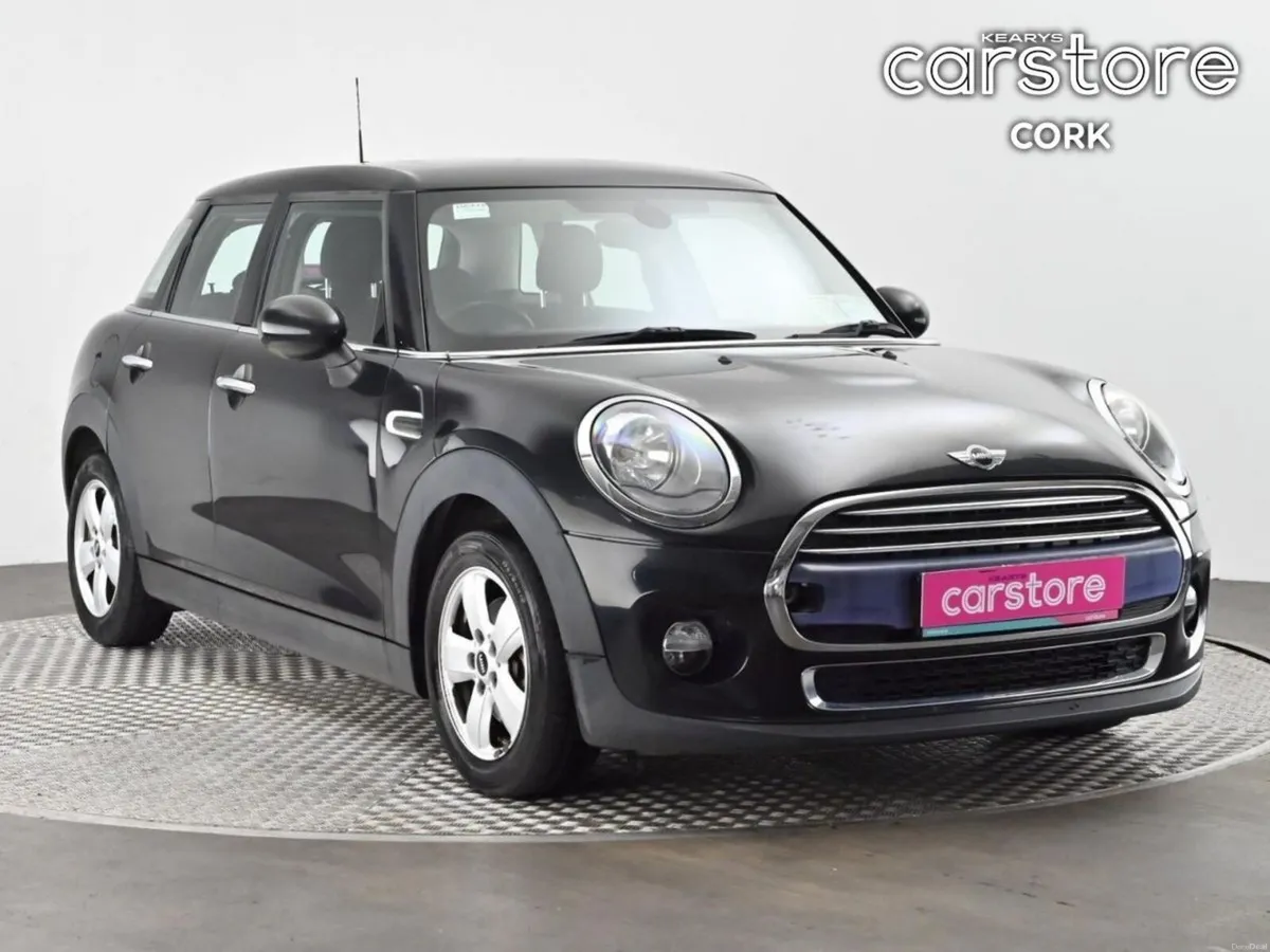 Mini Cooper Cooper D Auto - Image 1