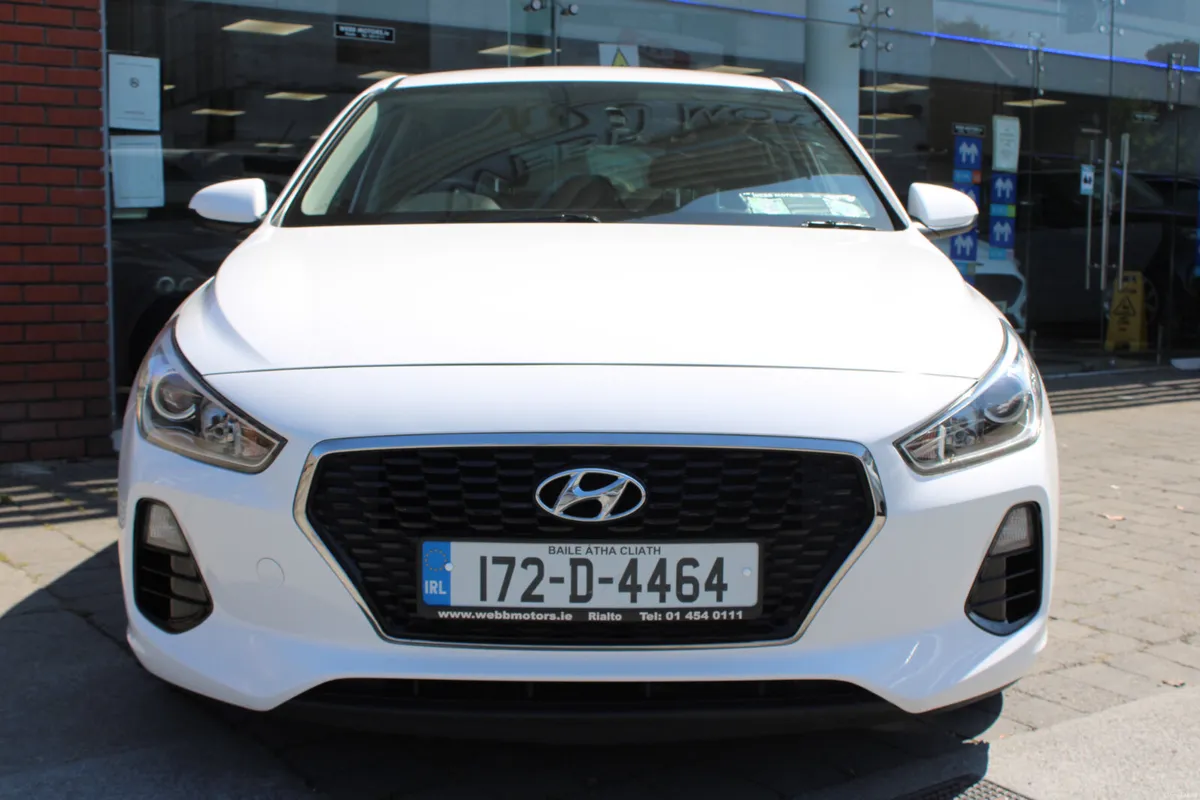 HYUNDAI i30 1.6 DIESEL - LOW KMS - 2 OWNERS - Image 2