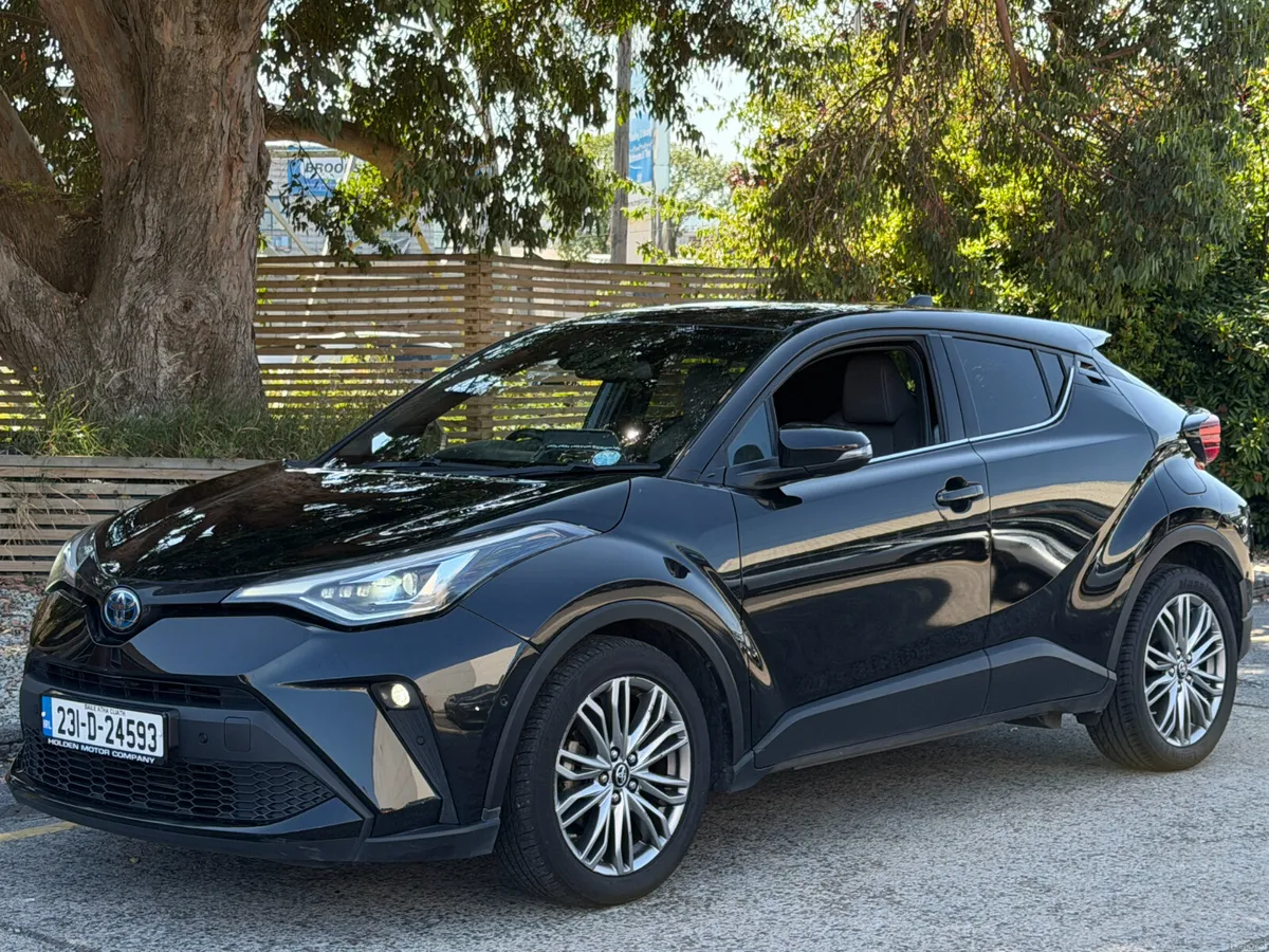 2023 Toyota C-HR..HYBRID..KEYLESS..REAR CAMERA - Image 2