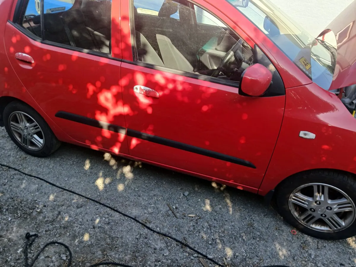 Hyundai i10 - Image 2