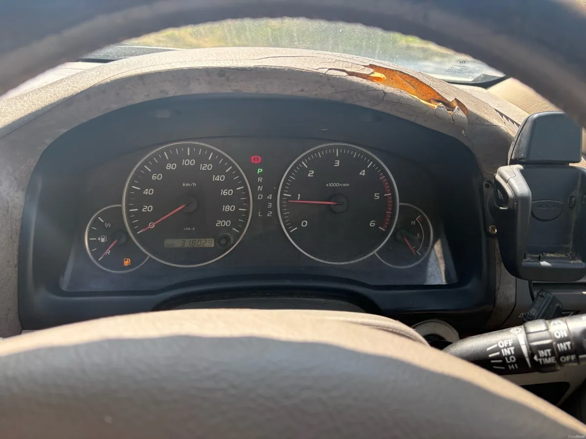 Toyota Land Cruiser - Image 4