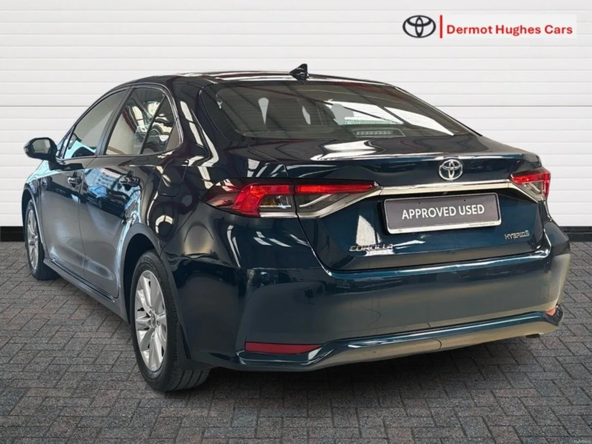 Toyota Corolla LUNA SALOON 4DR AUTO - Image 2