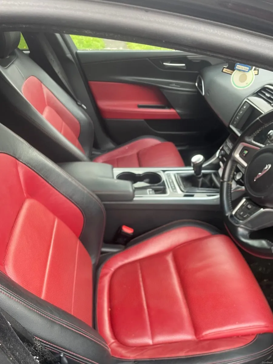 Jaguar XE 2015 - Image 3