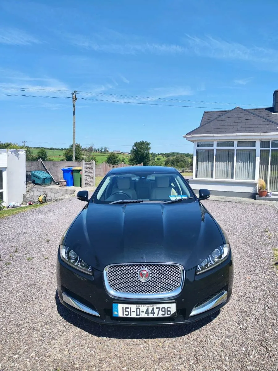 2015 Jaguar XF - Image 2