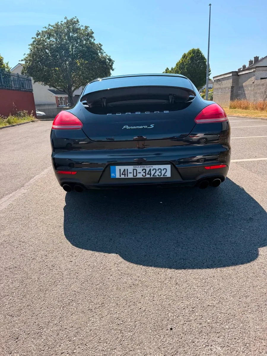 Porsche Panamera - Image 5
