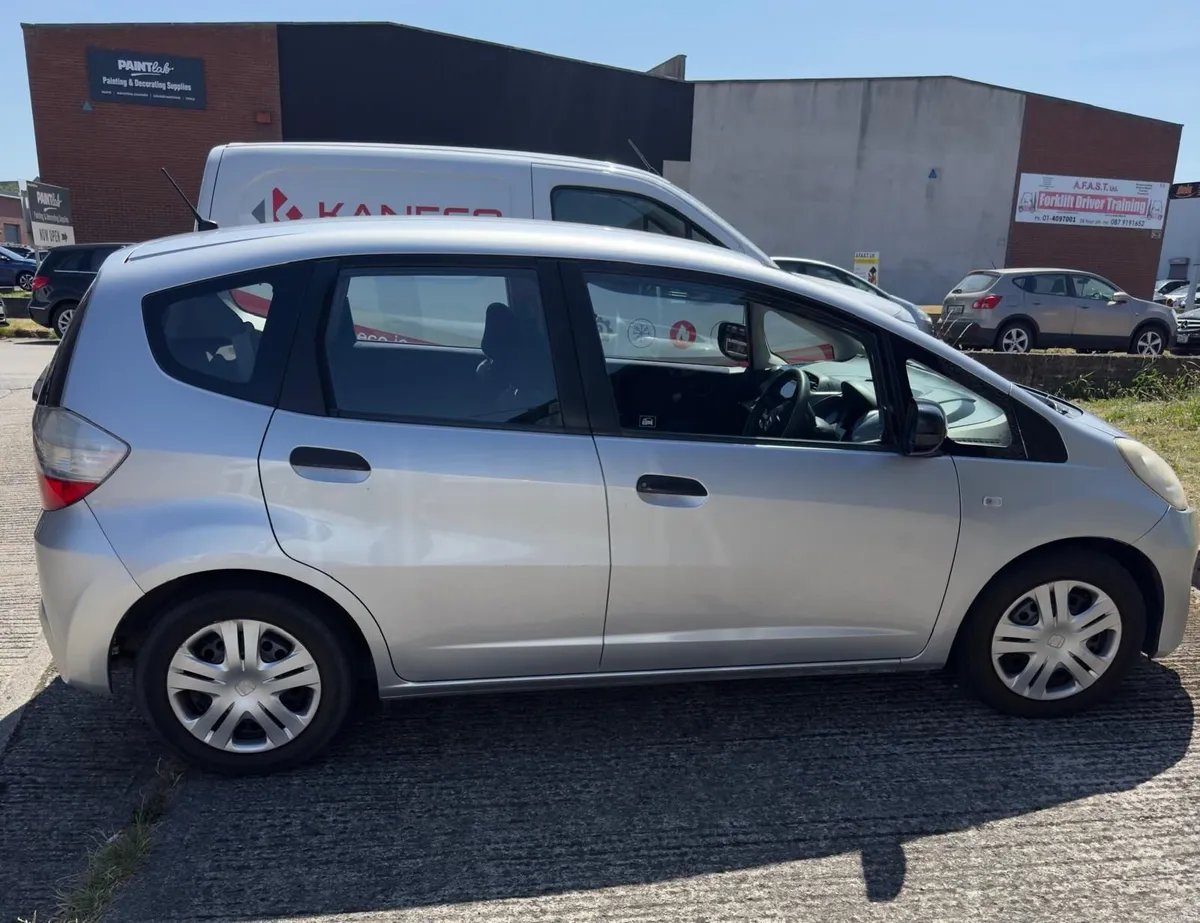 Honda Jazz 1.2 - 2011 – Low Mileage – €4,999 - Image 5