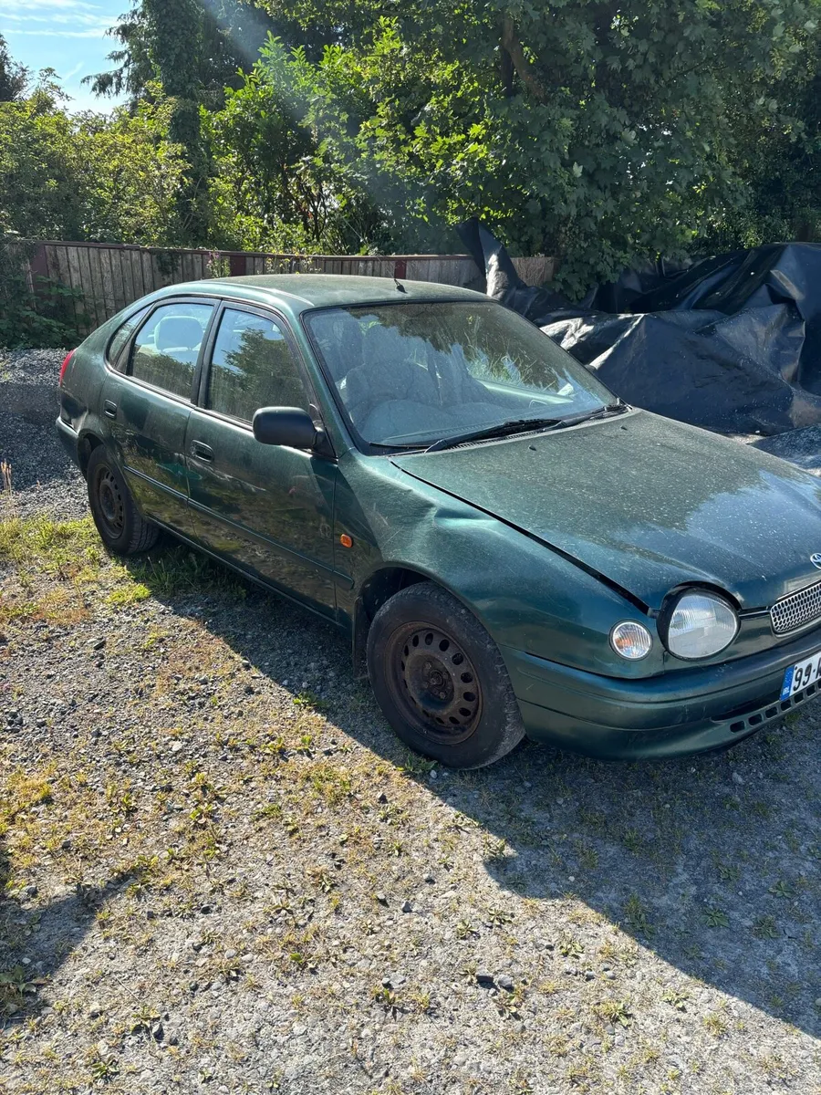 Toyota Corolla 1.3liftback - Image 2