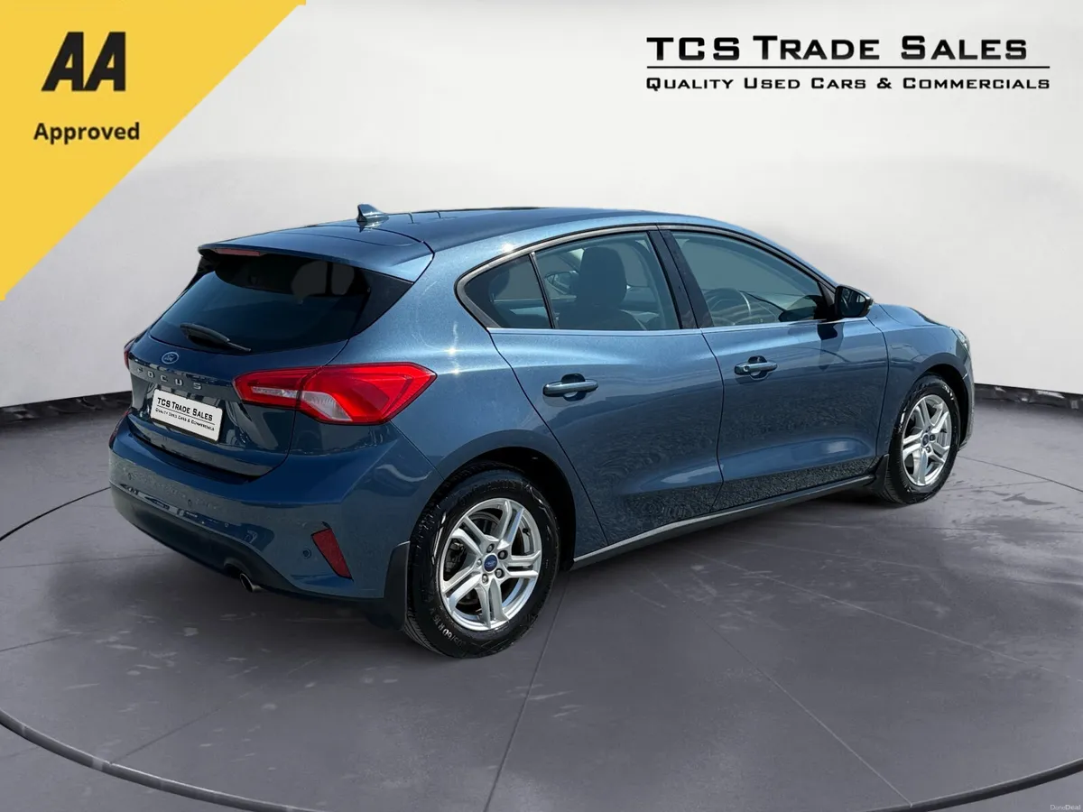 2022 Ford Focus 1.5 TDCI ZETEC 120BHP - Image 3