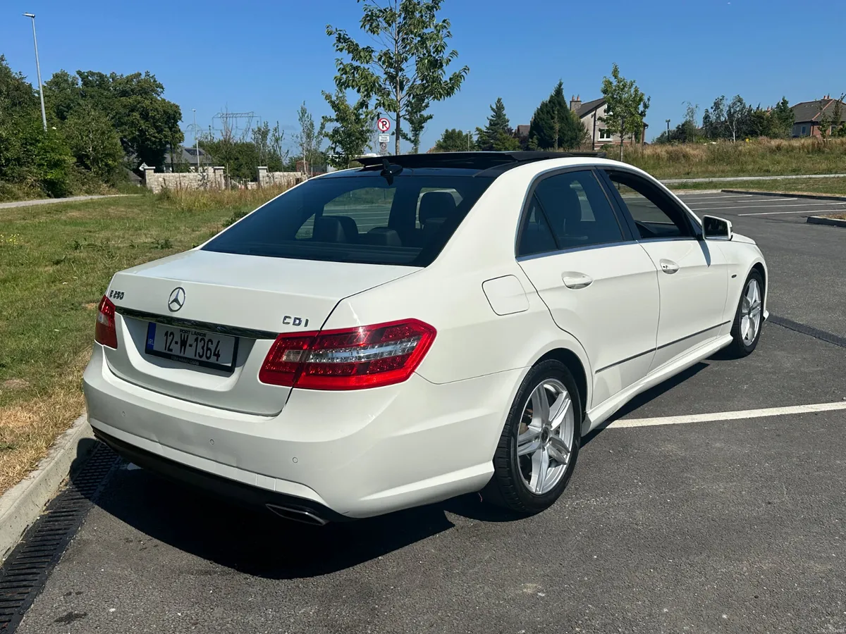 Mercedes E250 AMG Line Sunroof - Image 3