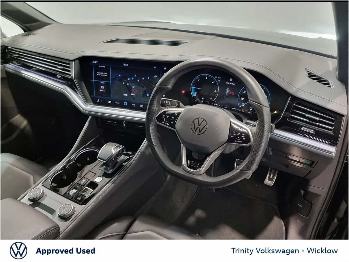 Volkswagen Touareg ** COMMERCIAL ** R-LINE ** 3.0T - Image 2