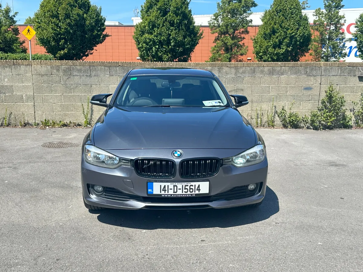 BMW 3-Series 2014,318D SE Z3AR+Nct11-03-27 - Image 3