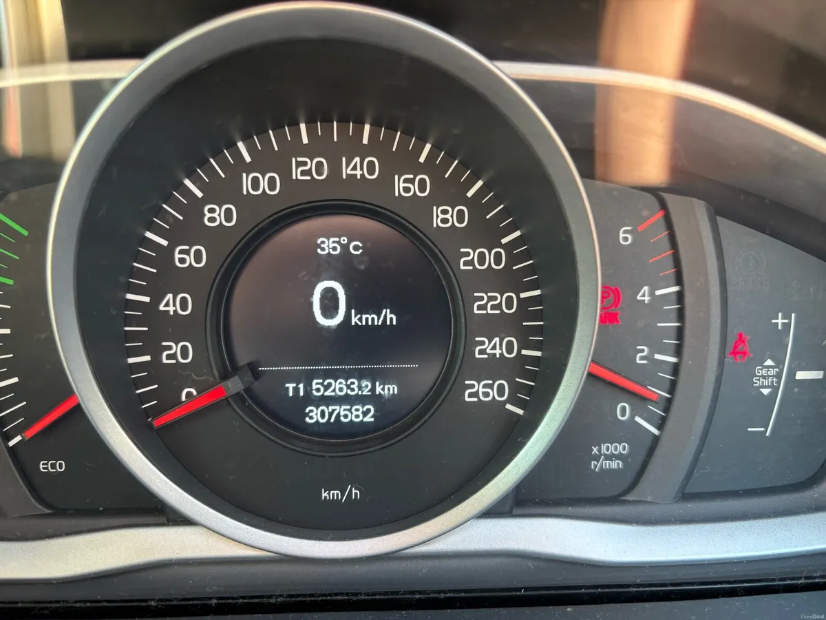 Car - Image 2