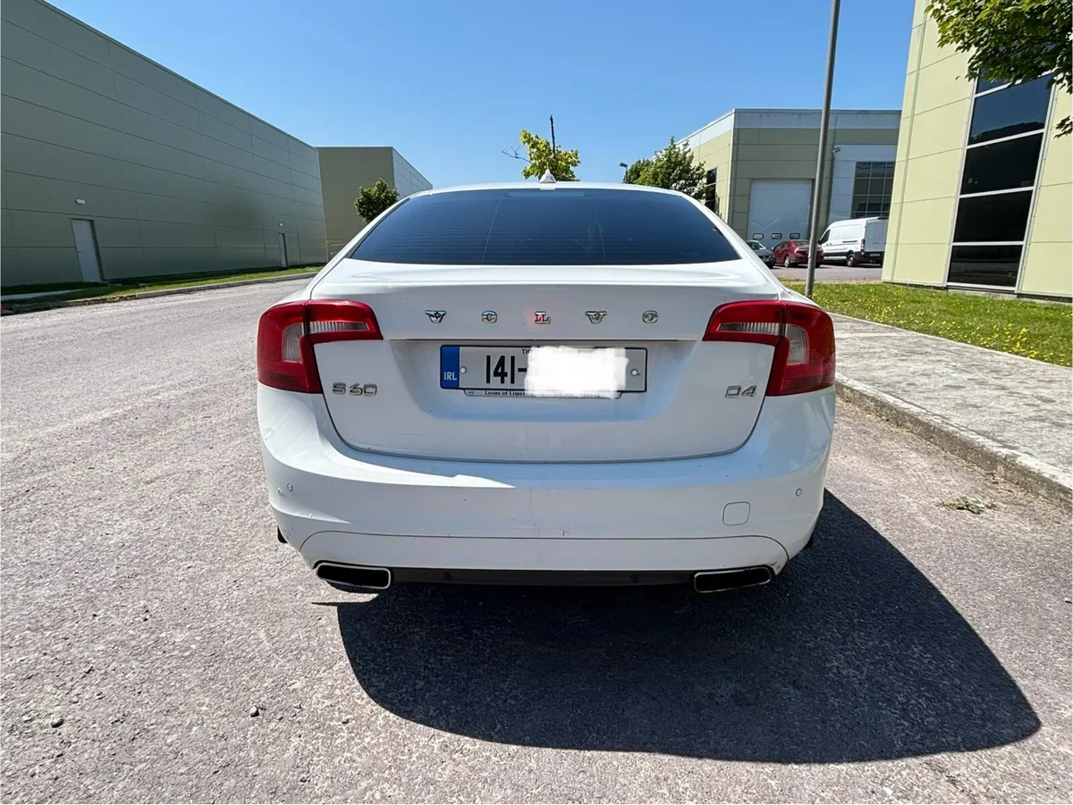 Car - Image 5