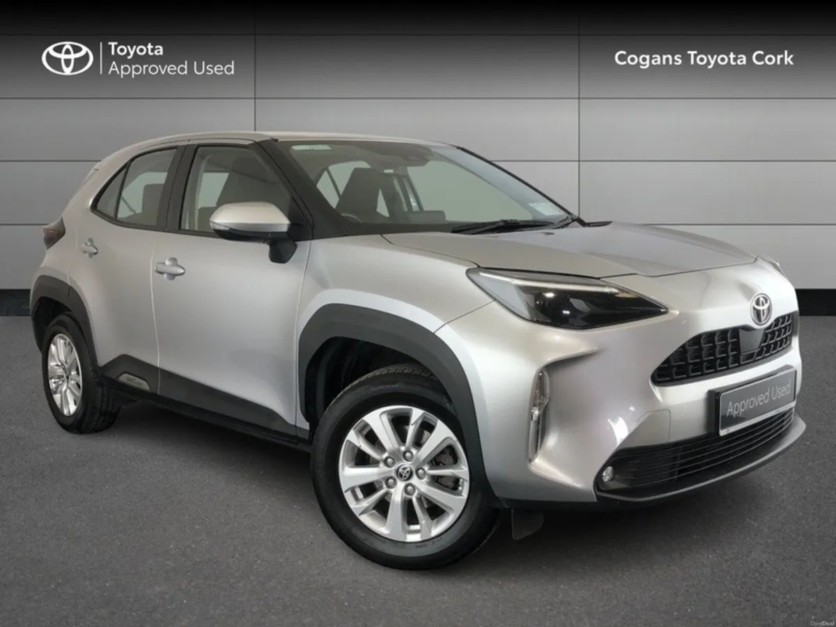 Toyota Yaris Cross CR LUNA 4DR AUTO - Image 1