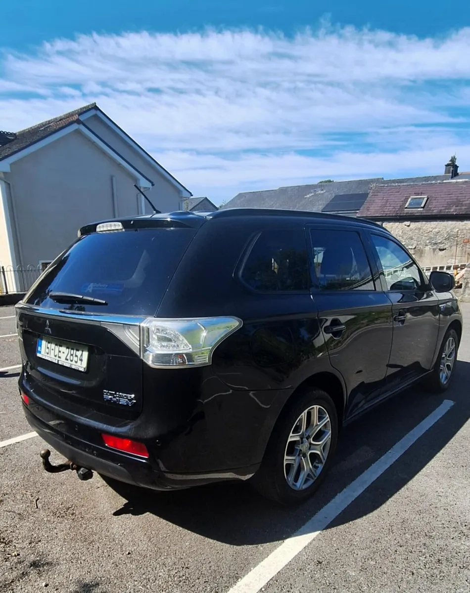 Mitsubishi Outlander - Image 4