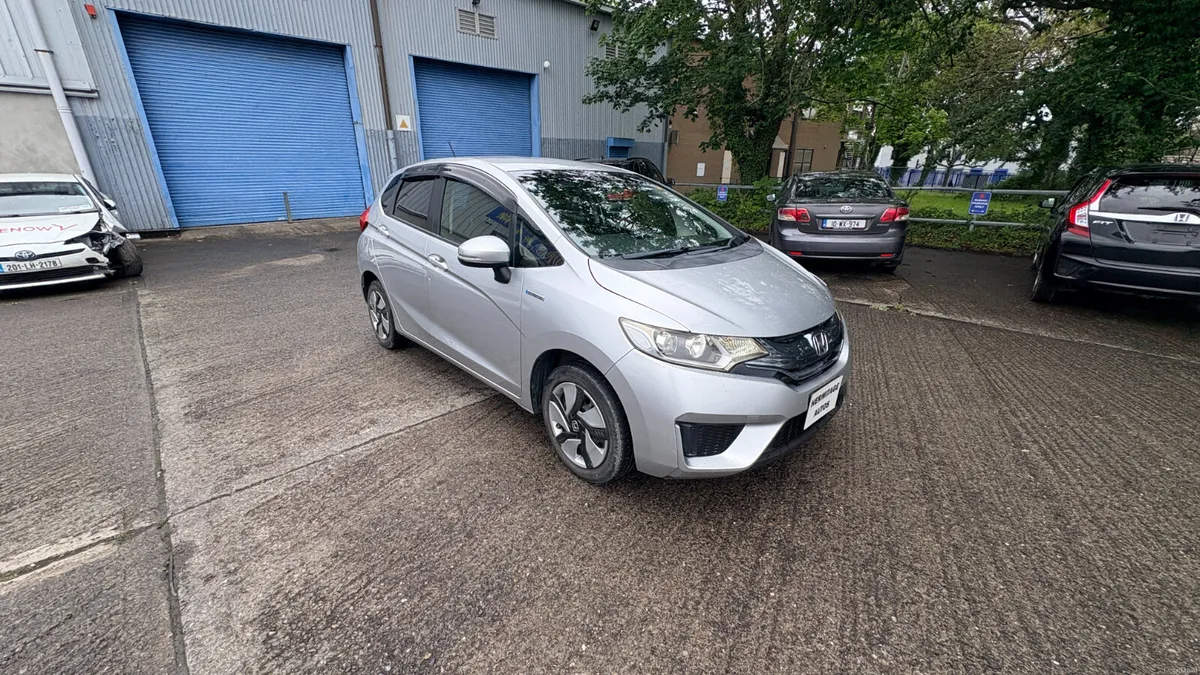 Honda Fit 1.5 Hybrid Petrol 2014 - Image 3