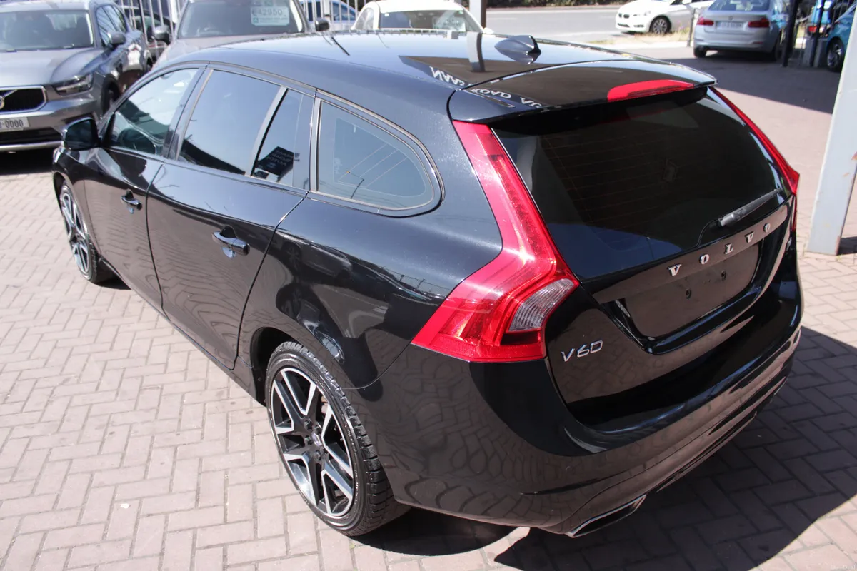 2016 VOLVO V60 D4 5DR ESTATE AUTOMATIC - Image 6