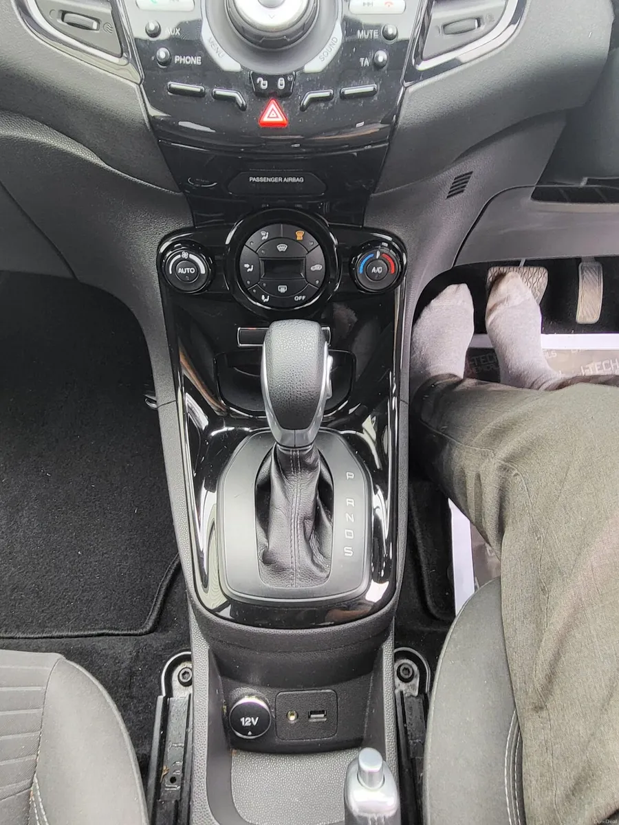 Ford Fiesta titanium 1.0 eco hatchback - Image 6