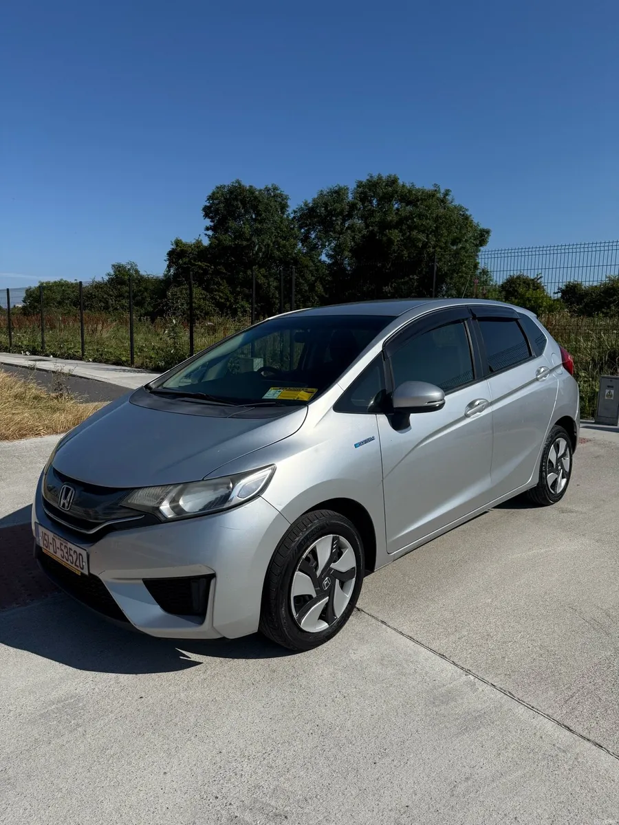 Honda Fit 1.5 HYBRID Auto Nct 11/26 - Image 3