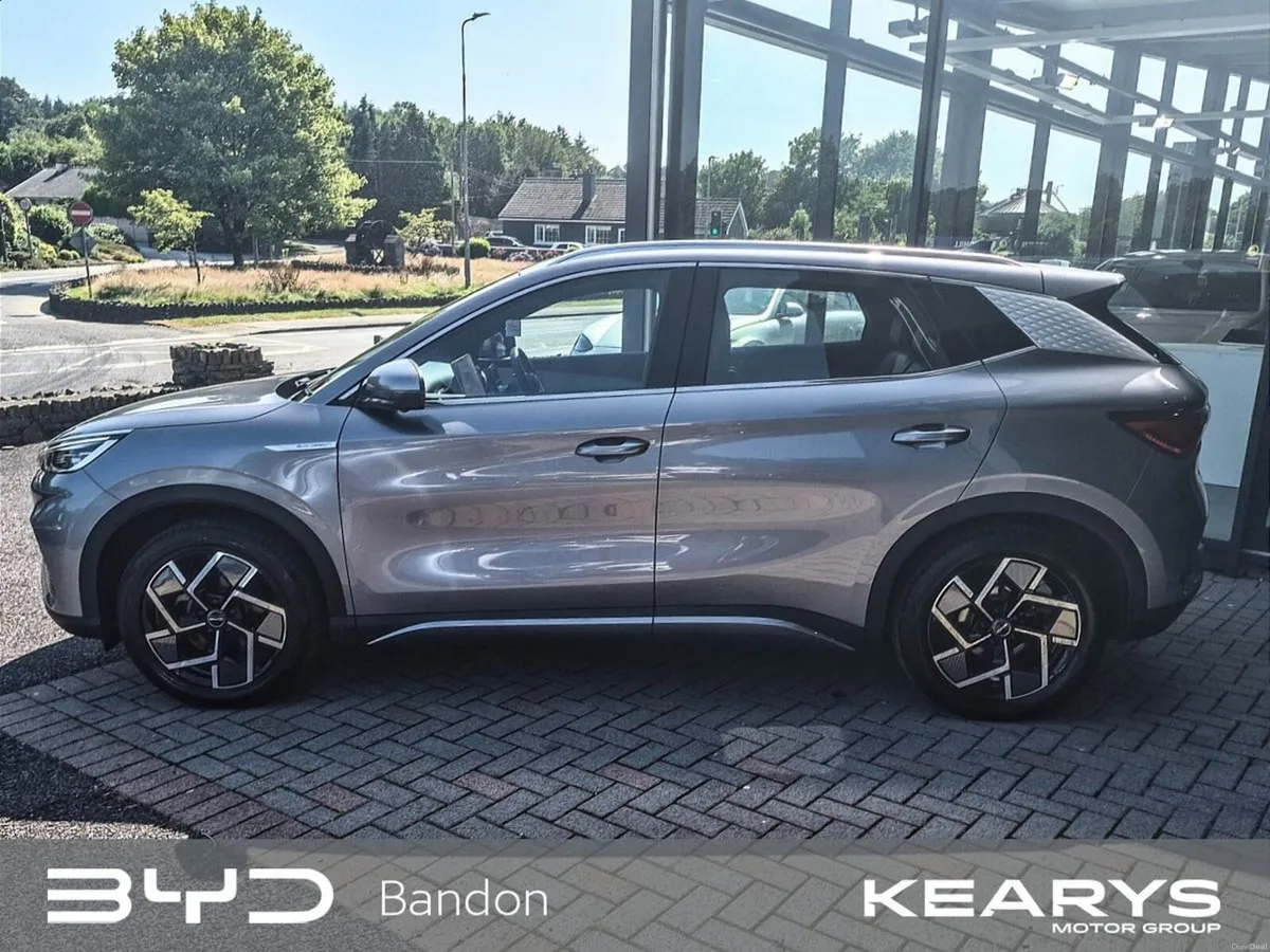 BYD ATTO 3 Design, 420 km range 60.5 kWh battery. - Image 5