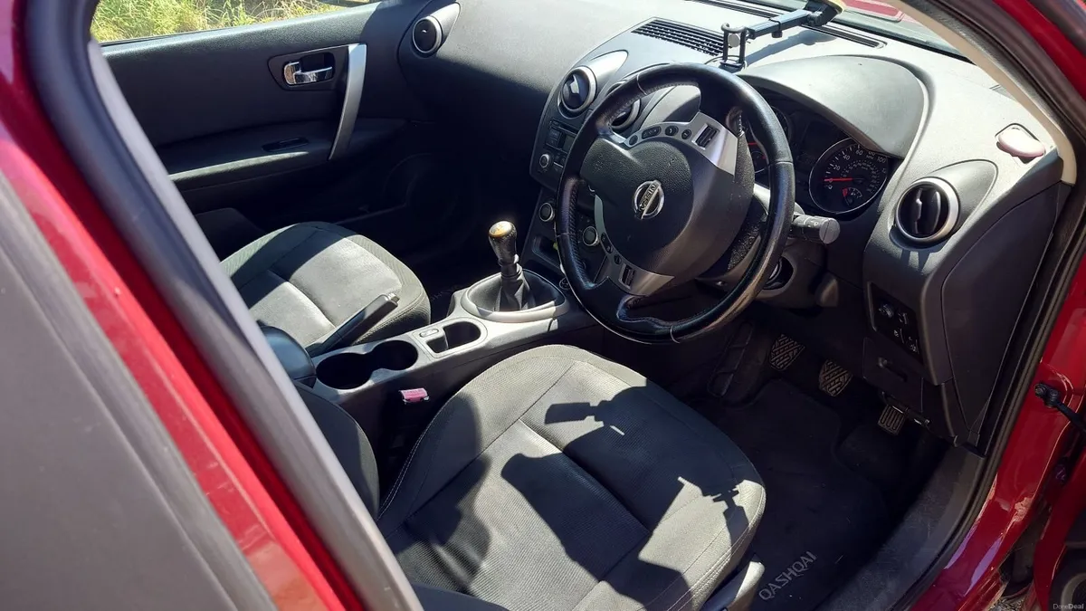 Nissan Qashqai 2011 - Image 4