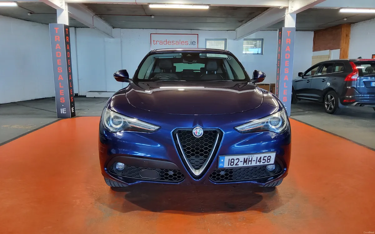 Alfa Romeo Stelvio 2018 - Image 3