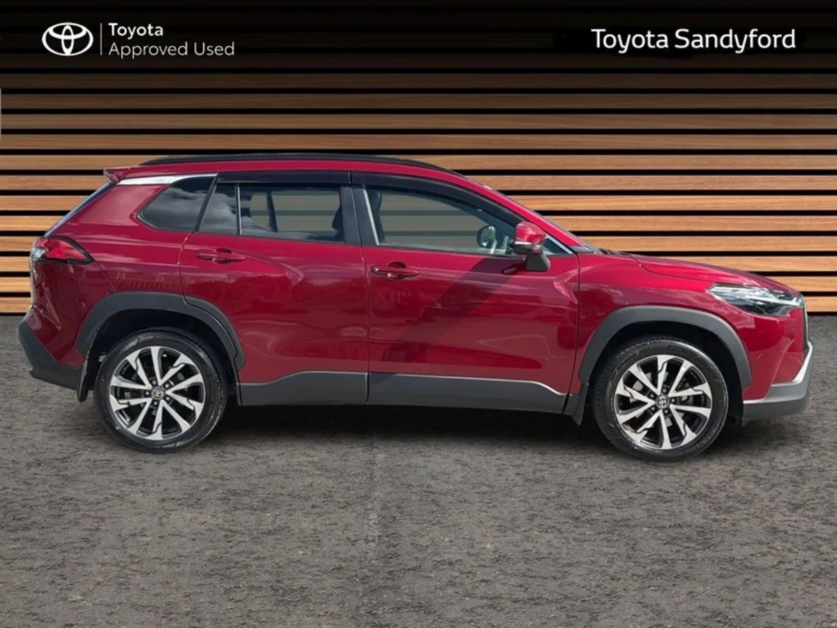 Toyota Corolla Cross TOP SPEC SOL 1.8 HYBRID SOL P - Image 3