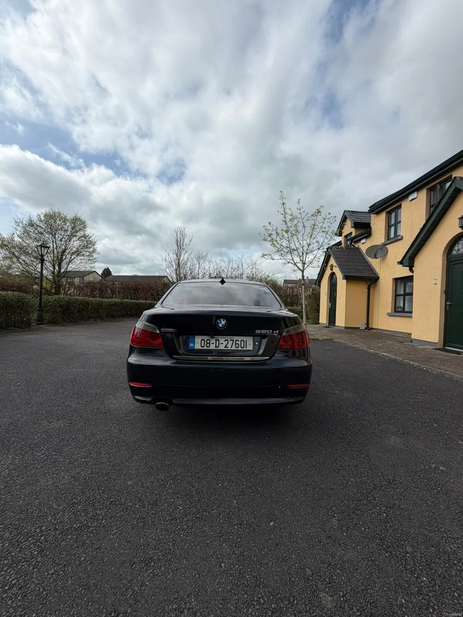 BMW 5-Series 2008 - Image 4