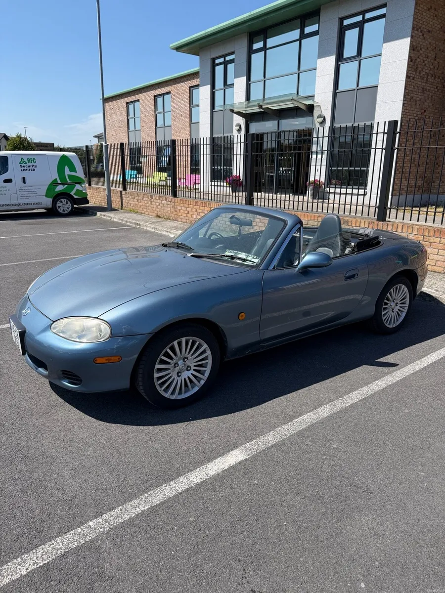 Mazda Mx-5 Arctic Edition - Image 2