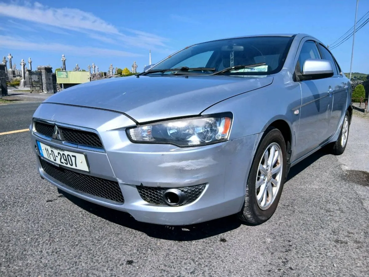 2011 Mitsubishi Lancer - Image 3
