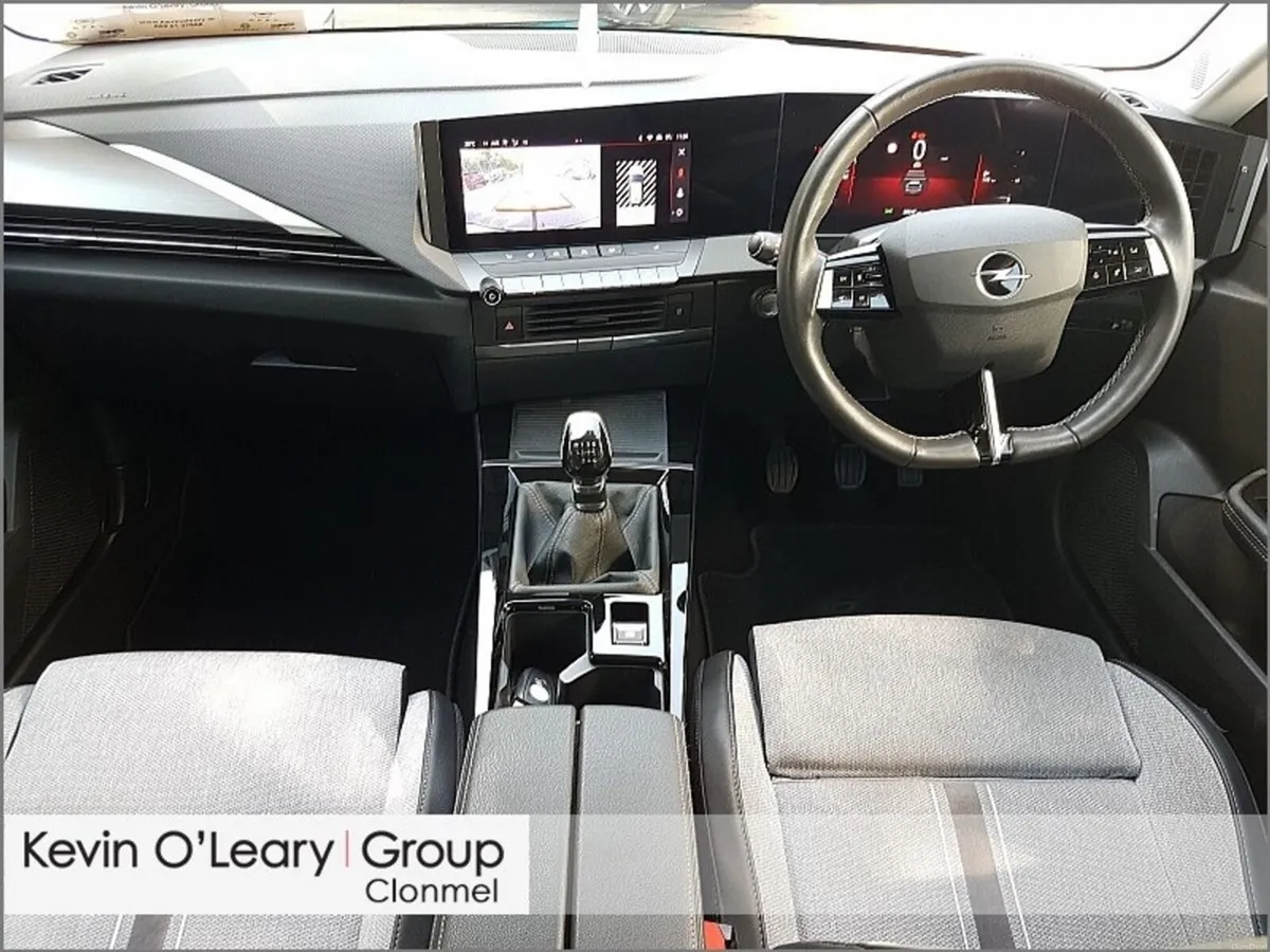 Opel Astra Elegance 1.2 Turbo 130PS 6 Speed - Image 2