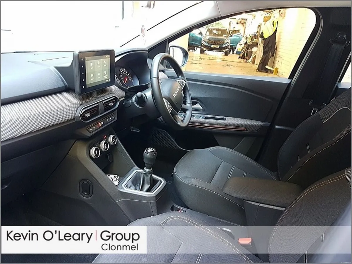 Dacia Sandero Stepway STEPWAY Journey TCe 90 - Image 4