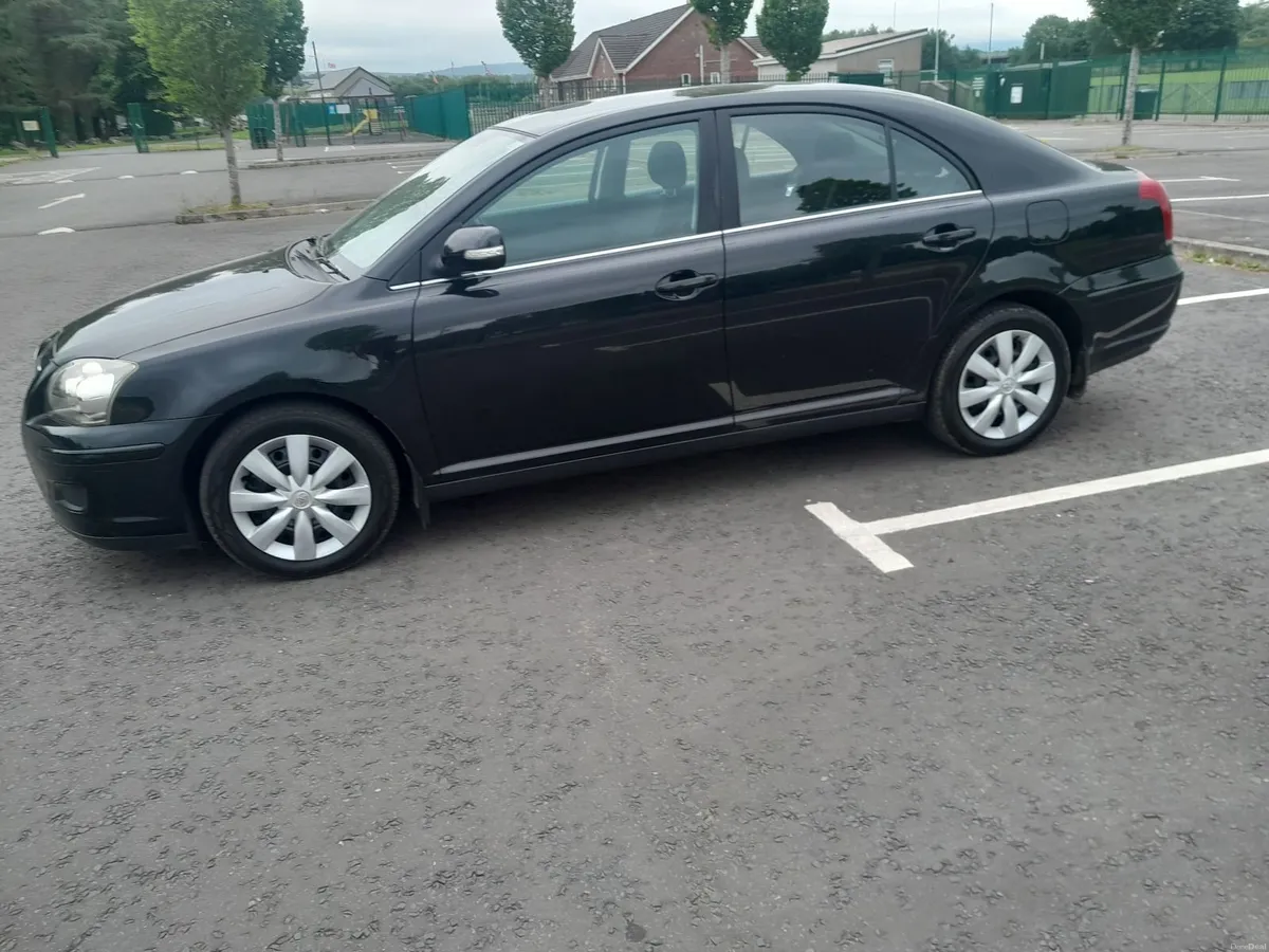 2009 Toyota Avensis 2.2 Diesel Full MOT  LOW Miles - Image 2